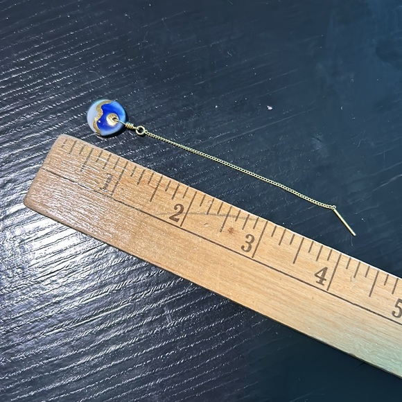 Blue and white Thread through earrings - Picture 3 of 3